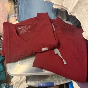 FIGS Women’s Jogger Scrub Set – Burgundy – XL Top / L Petite Pants